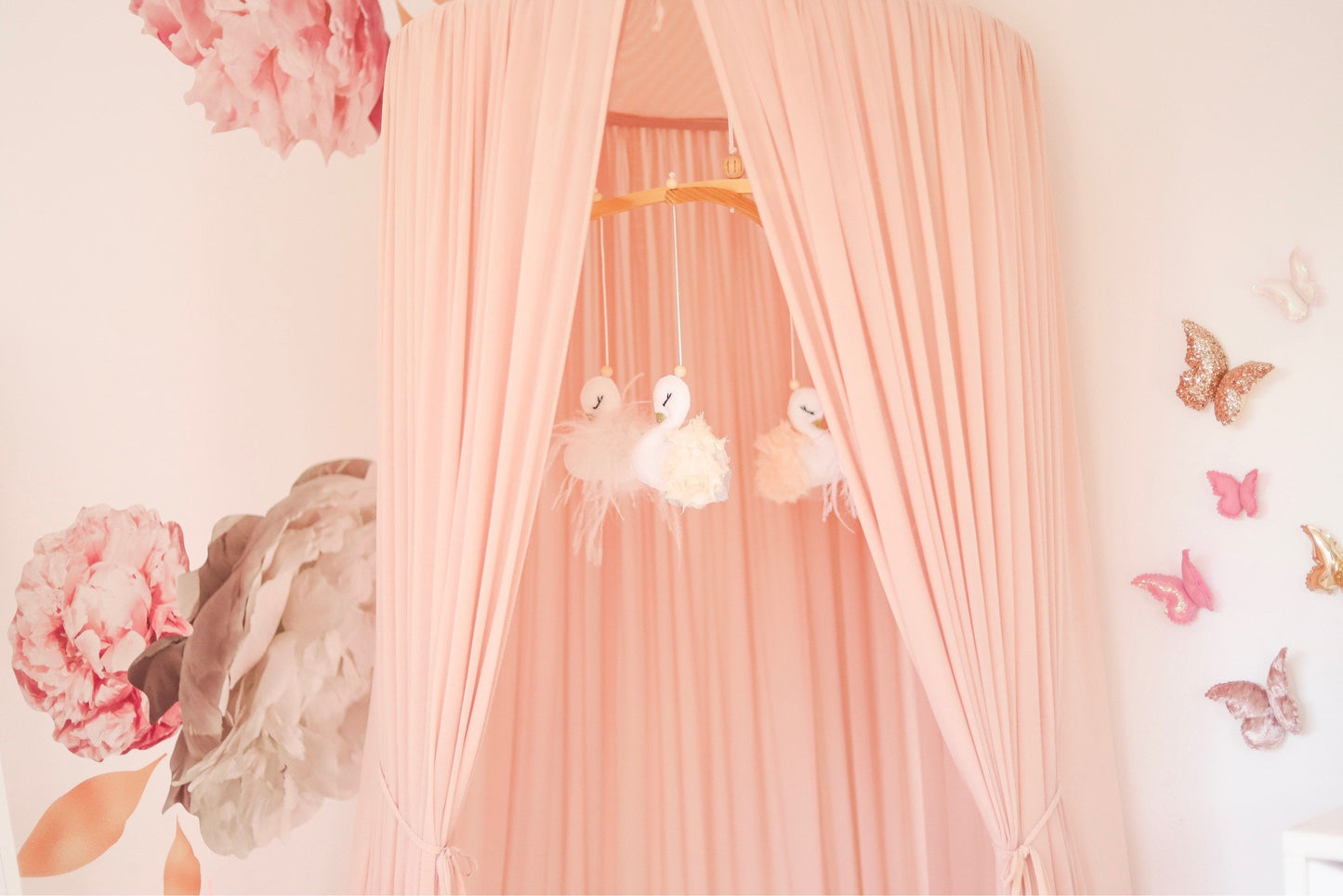 Champagne & White Swan Mobile