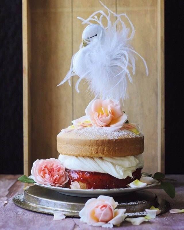 Swan Cake Topper